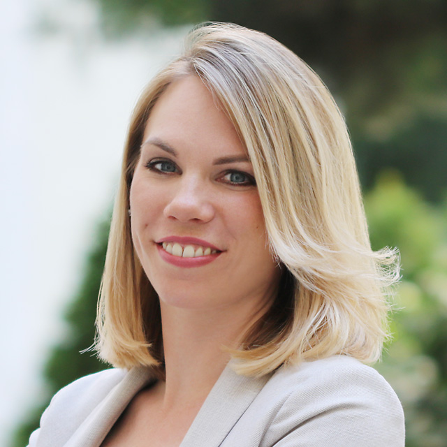 Kereskedelmi osztályon dolgozók fényképe