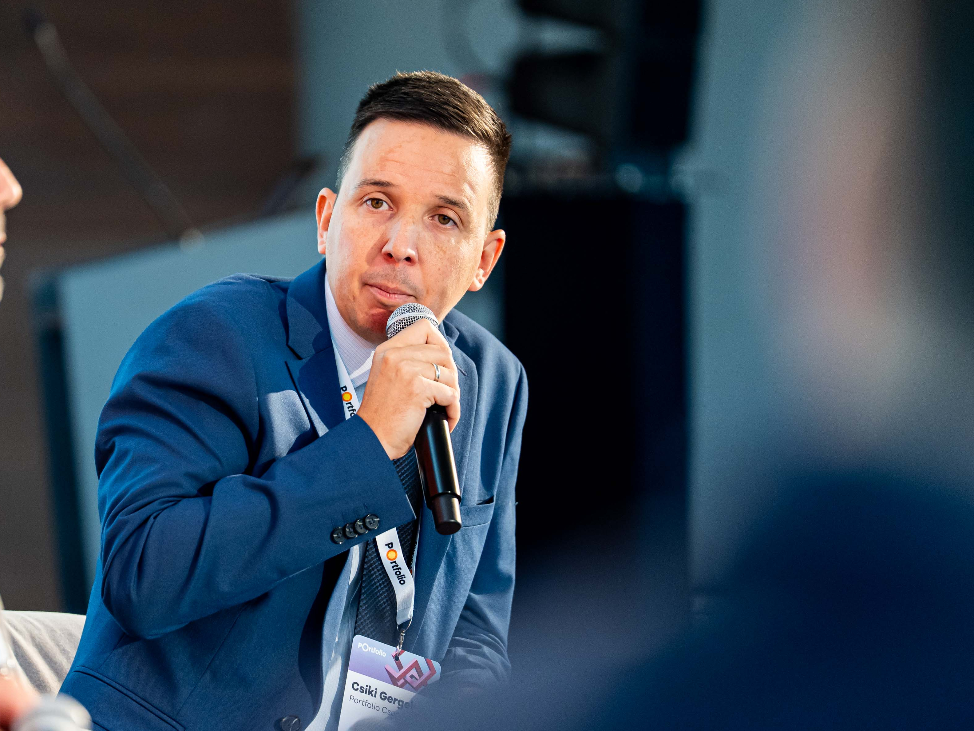 Belpolitika nélkül is a topmezőnyben a Portfolio